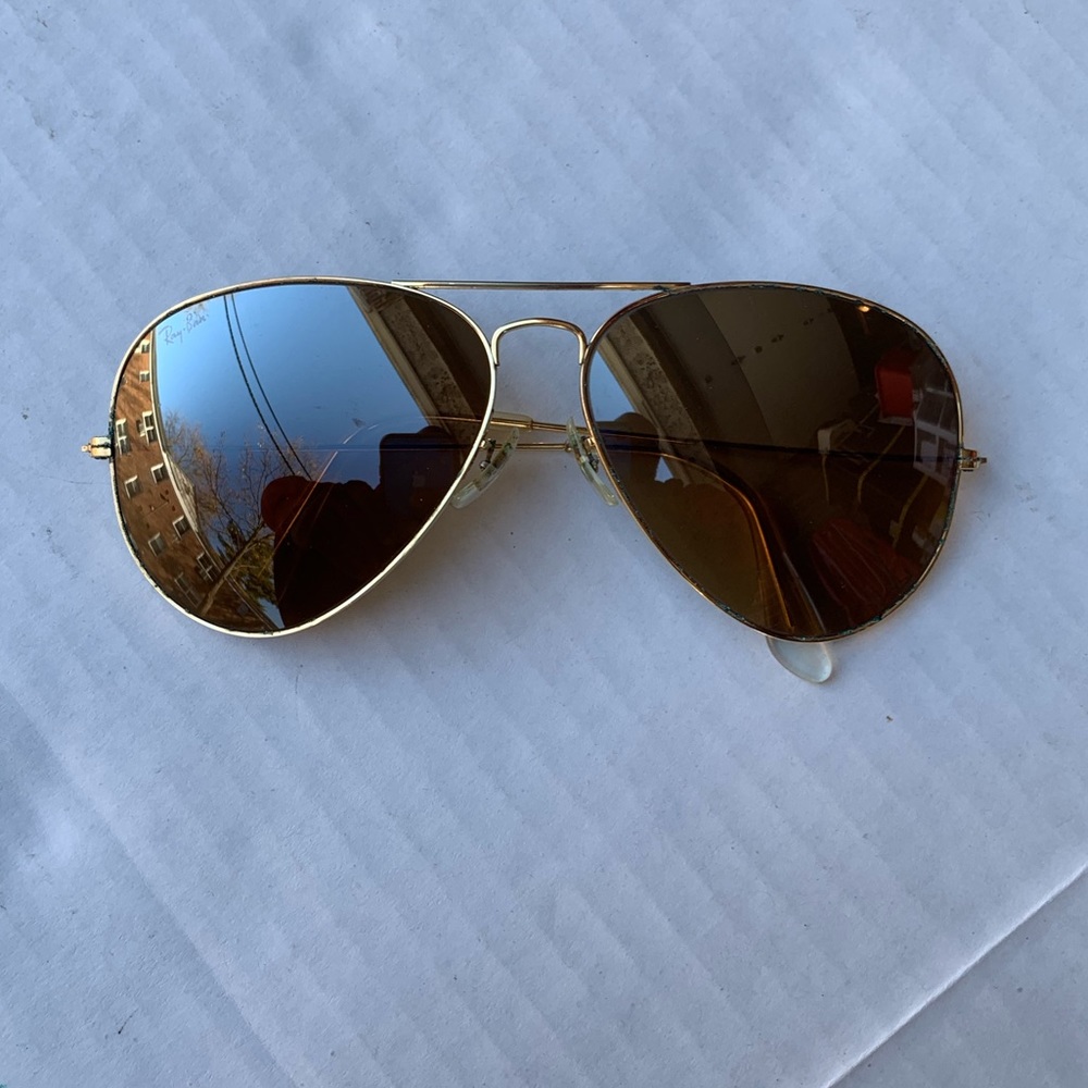 Vintage B&L Ray Ban sunglasses - Picture 2 of 10